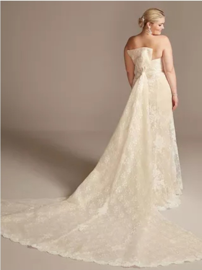 Oleg Cassini lace wedding dress with a bow 