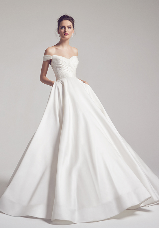 A-line wedding dress with full skirt for pear shaped body