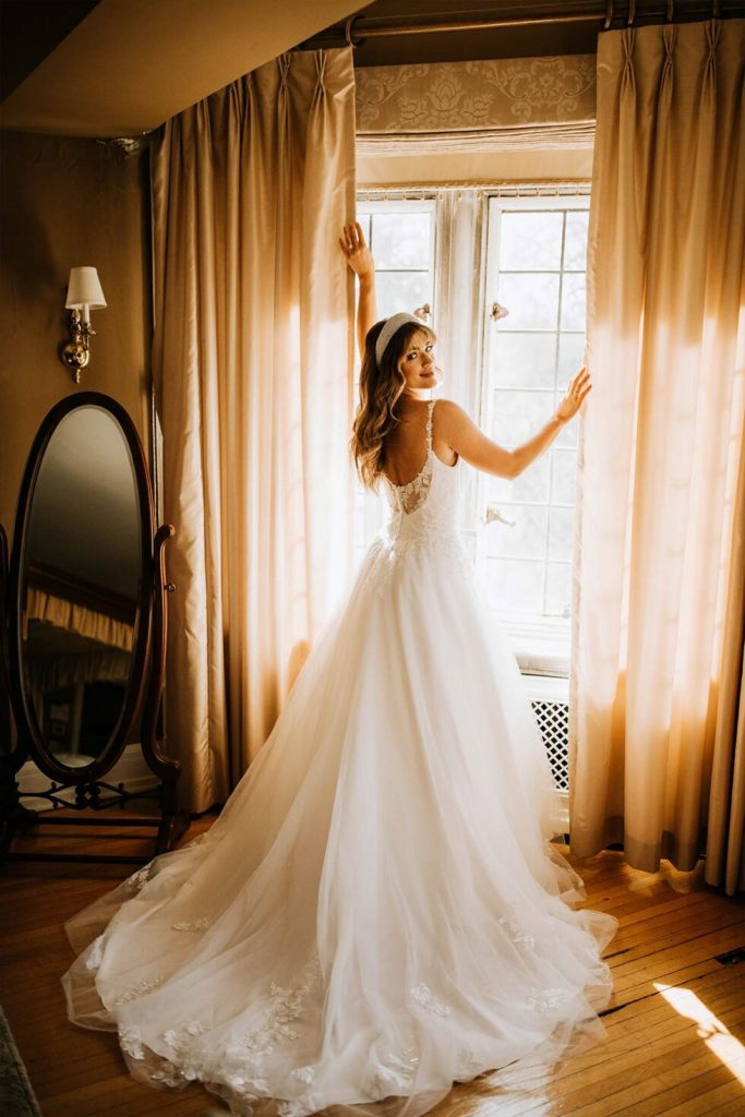 A-Line wedding dress for pear-shaped body