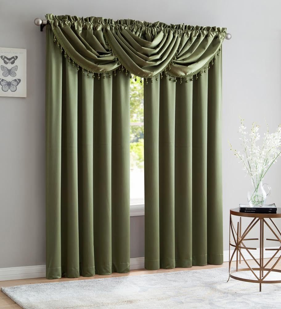 Living room curtain recommendation example