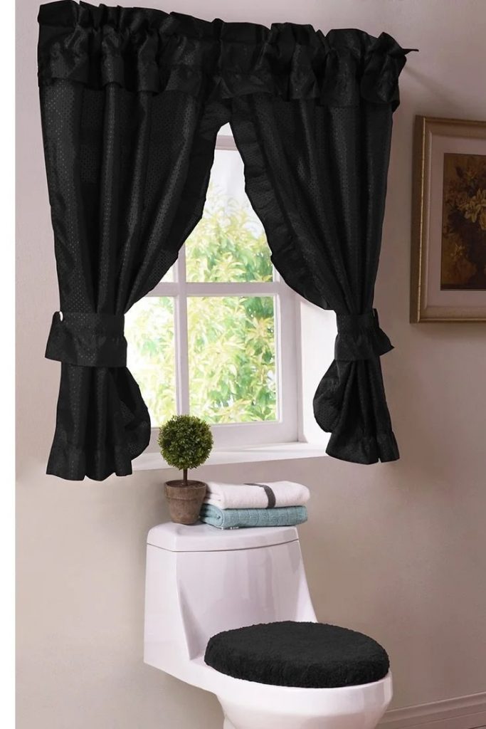 Bathroom curtain recommendation example