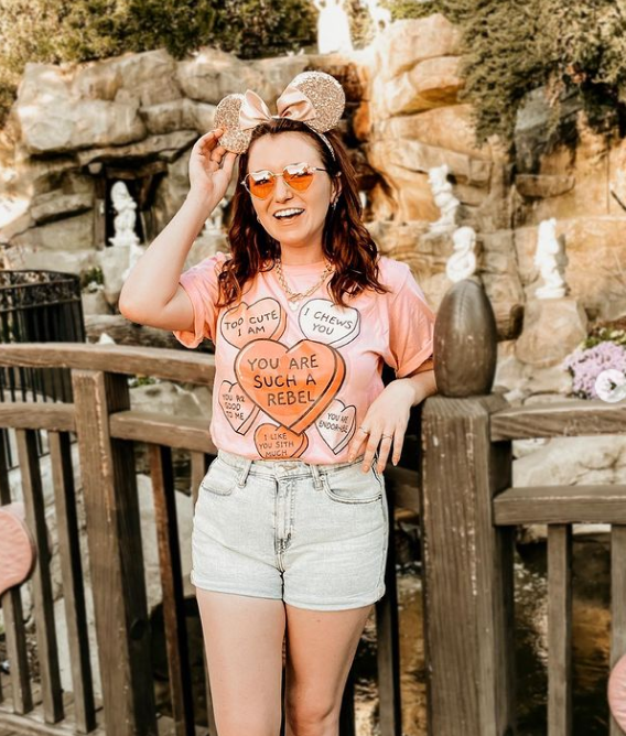 @disneywithbecca Disney World outfit idea with jean shorts