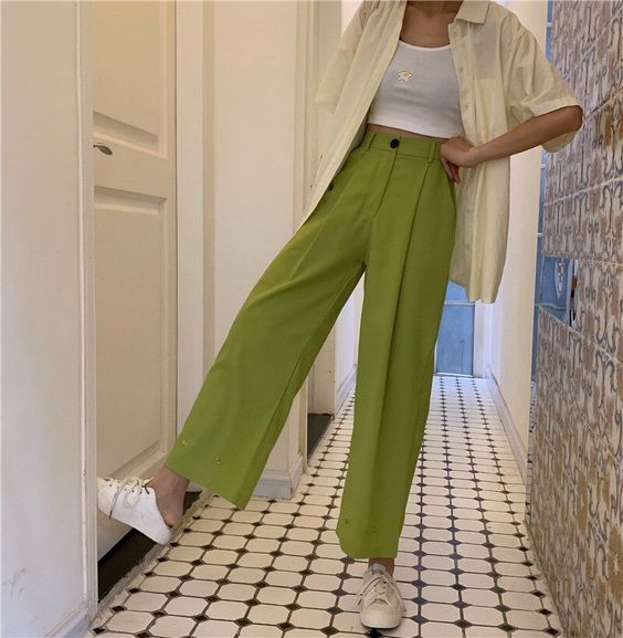 Cute summer outfit with green palazzo ants