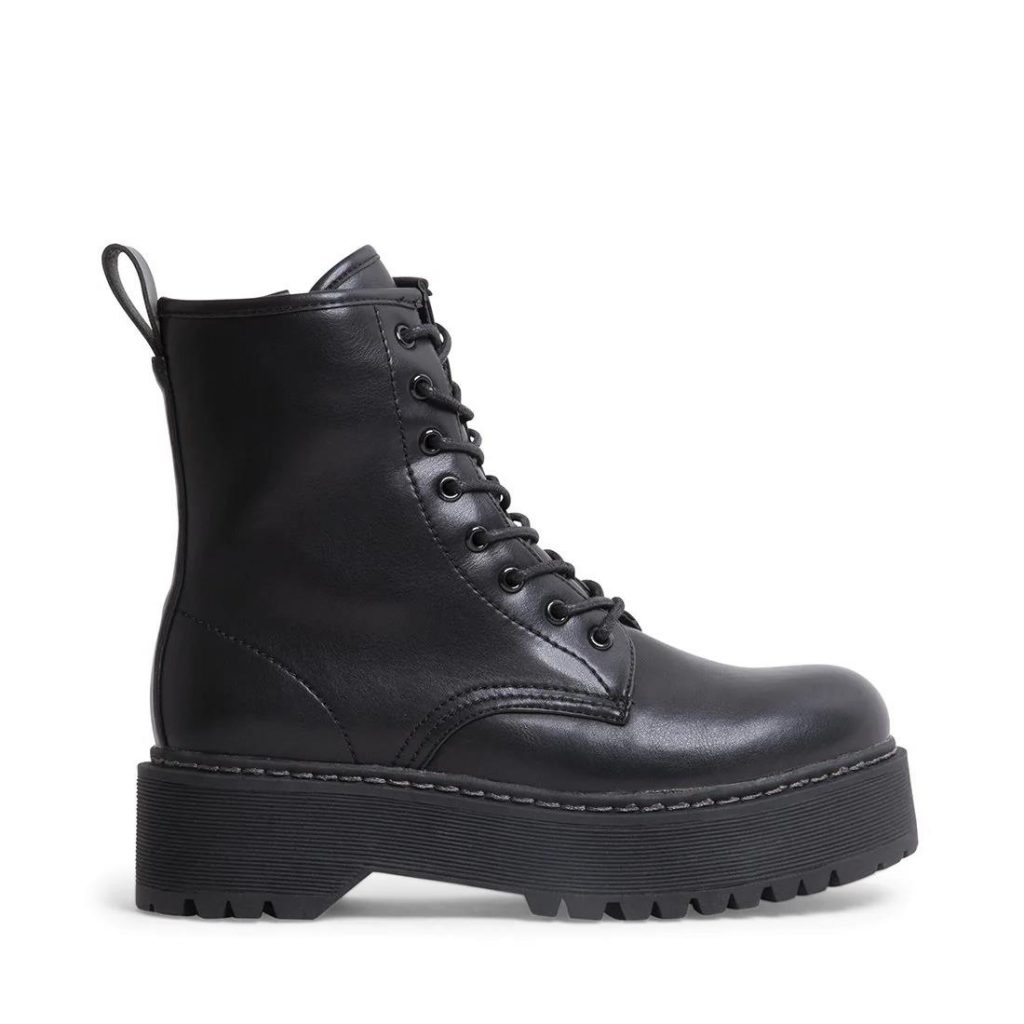 Steve Madden leather combat boots shoes to wear with leather pants