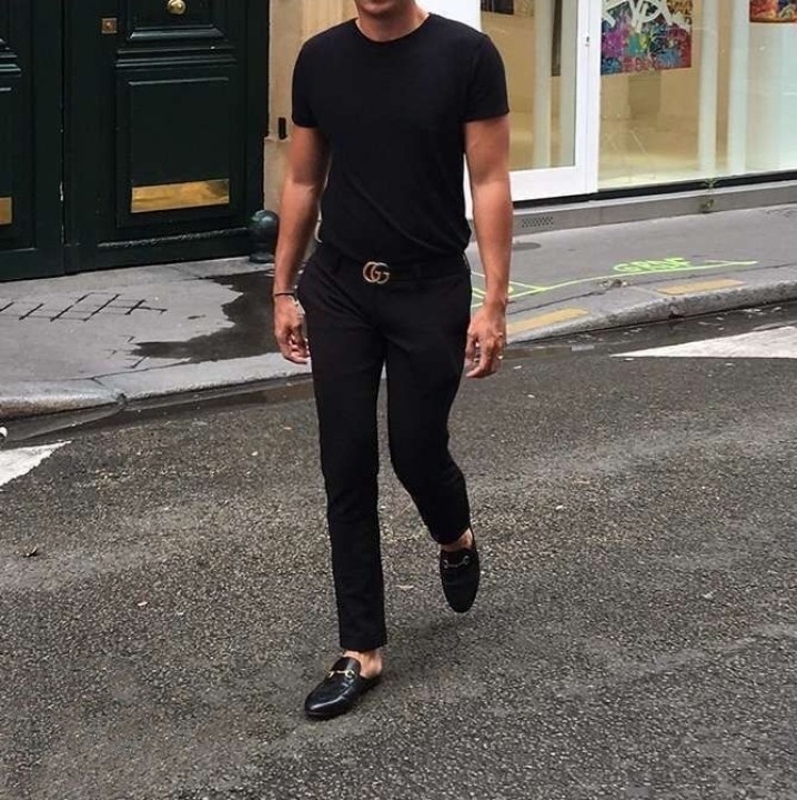 Black pants black T-shirt Gucci belt outfit idea for men
