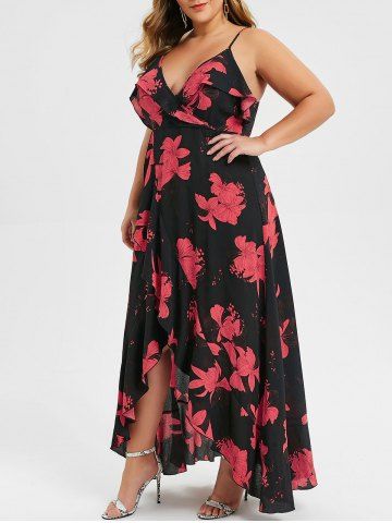 Maxi dress with spaghetti straps for plus-size apple-shaped body