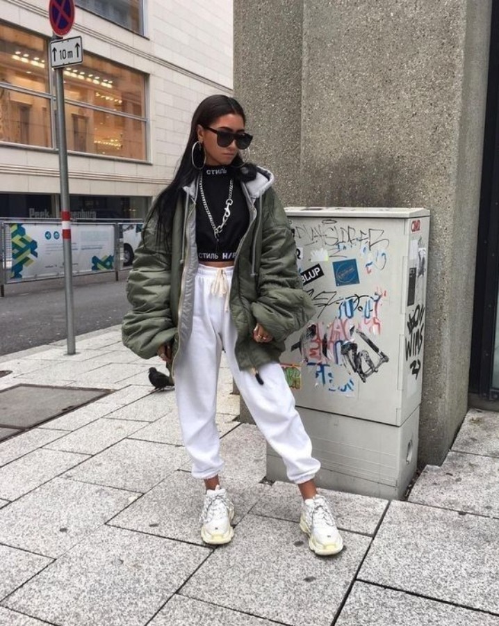 White sports pants oversized jacket chunky sneakers baddie winter outfit idea
