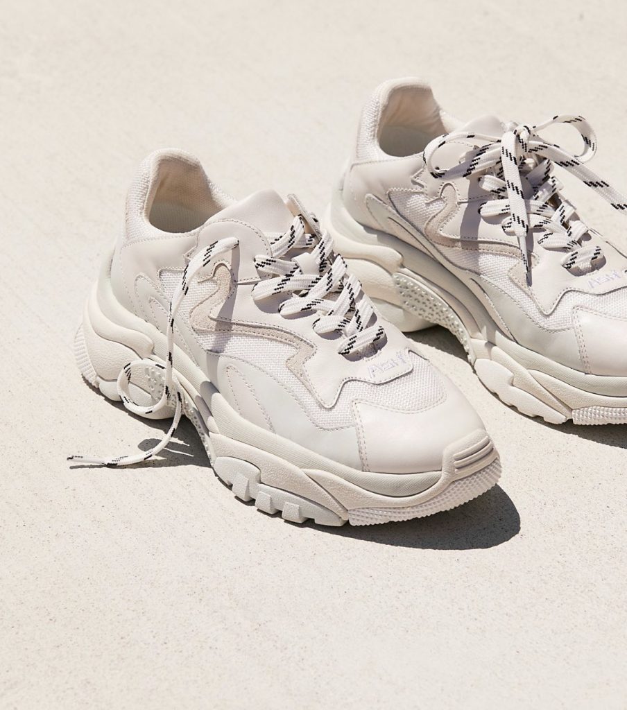 White chunky sneakers to wear with mom jeans