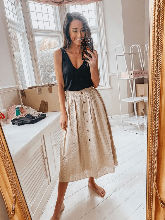 Linen midi skirt to wear to a spa