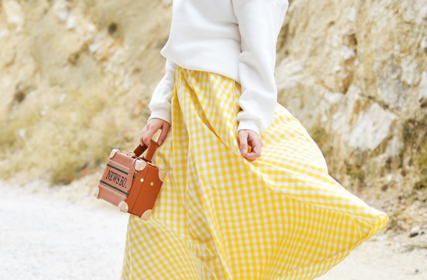 8 Best Skirts that Hide Tummy for Your Perfect Summer Style