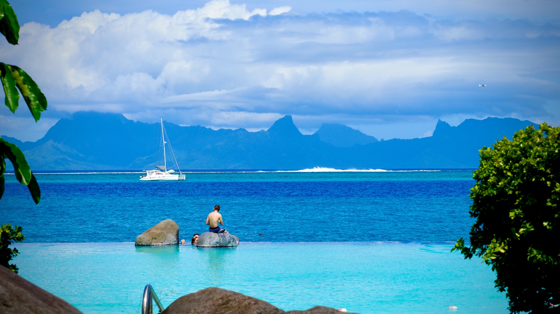 Image of Tahiti by Kazuo ota via Unsplash